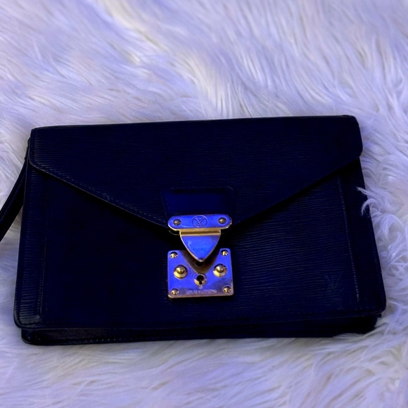 Authentic Louis Vuitton Clutch Bag Black Epi Leather - Picture 3 of 11